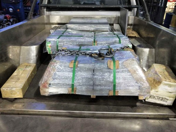 “龍舟水“季節(jié)，東莞隆實保證司機安全保護模具鋼產(chǎn)品完整