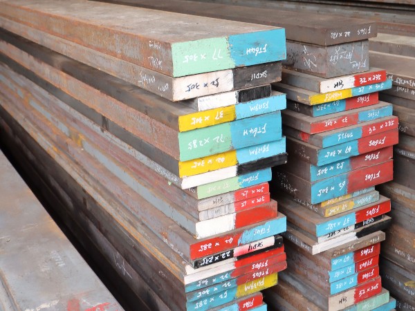 塑膠模具鋼材如何選擇？